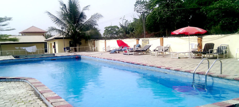 Tiffany Hotel And Towers Imogwu-Agwa Extérieur photo