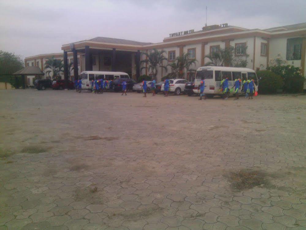 Tiffany Hotel And Towers Imogwu-Agwa Extérieur photo