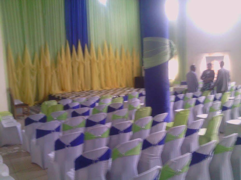 Tiffany Hotel And Towers Imogwu-Agwa Extérieur photo
