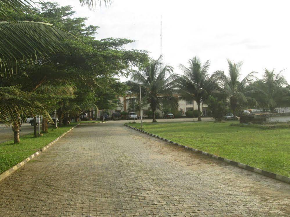 Tiffany Hotel And Towers Imogwu-Agwa Extérieur photo